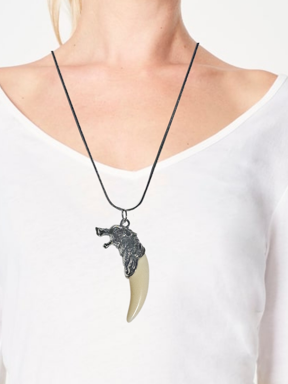 Silver Wolf Head Tooth Pendant w/ Stainless Steel Necklace NWOT